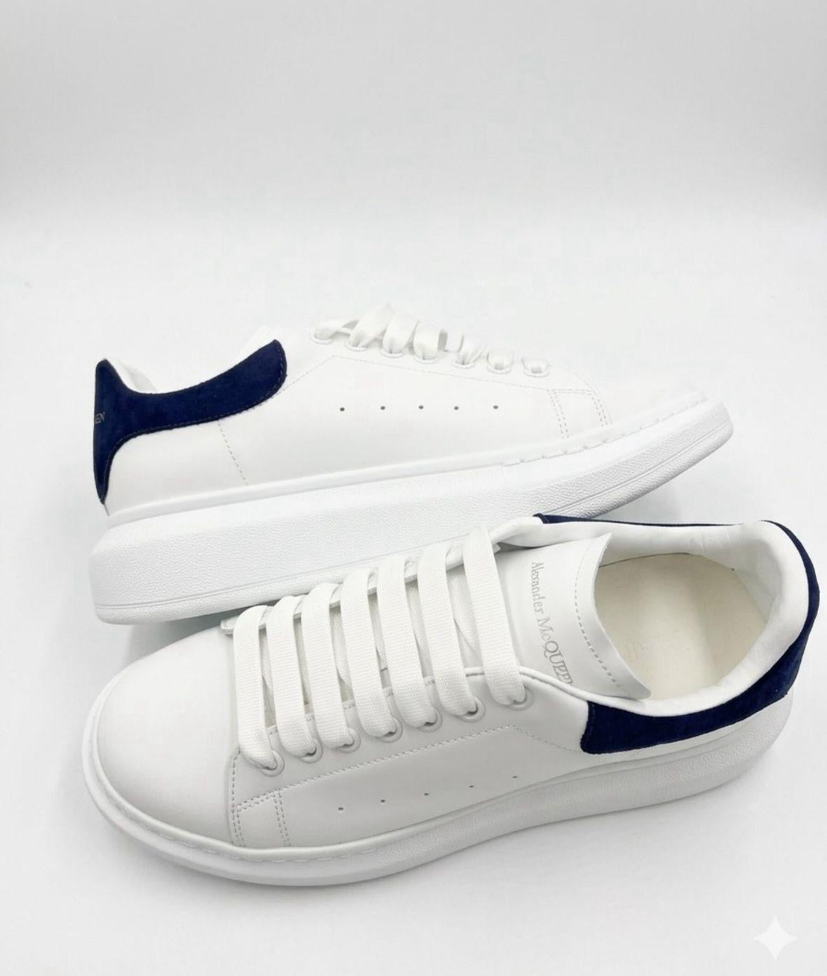 Alexander McQueen Oversized — White / Navy Suede