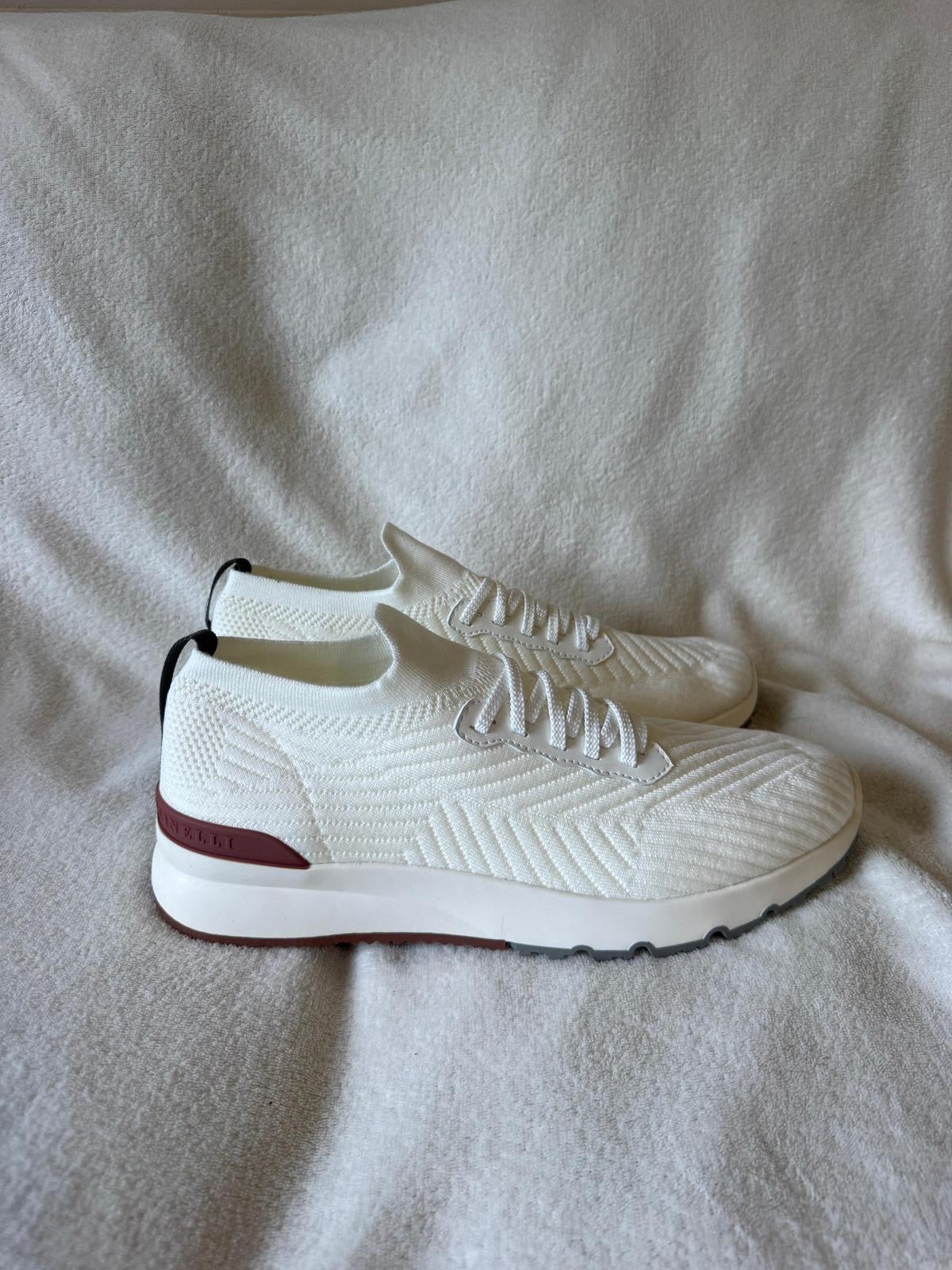 Brunello Cucinelli Knit Runner — White / Burgundy